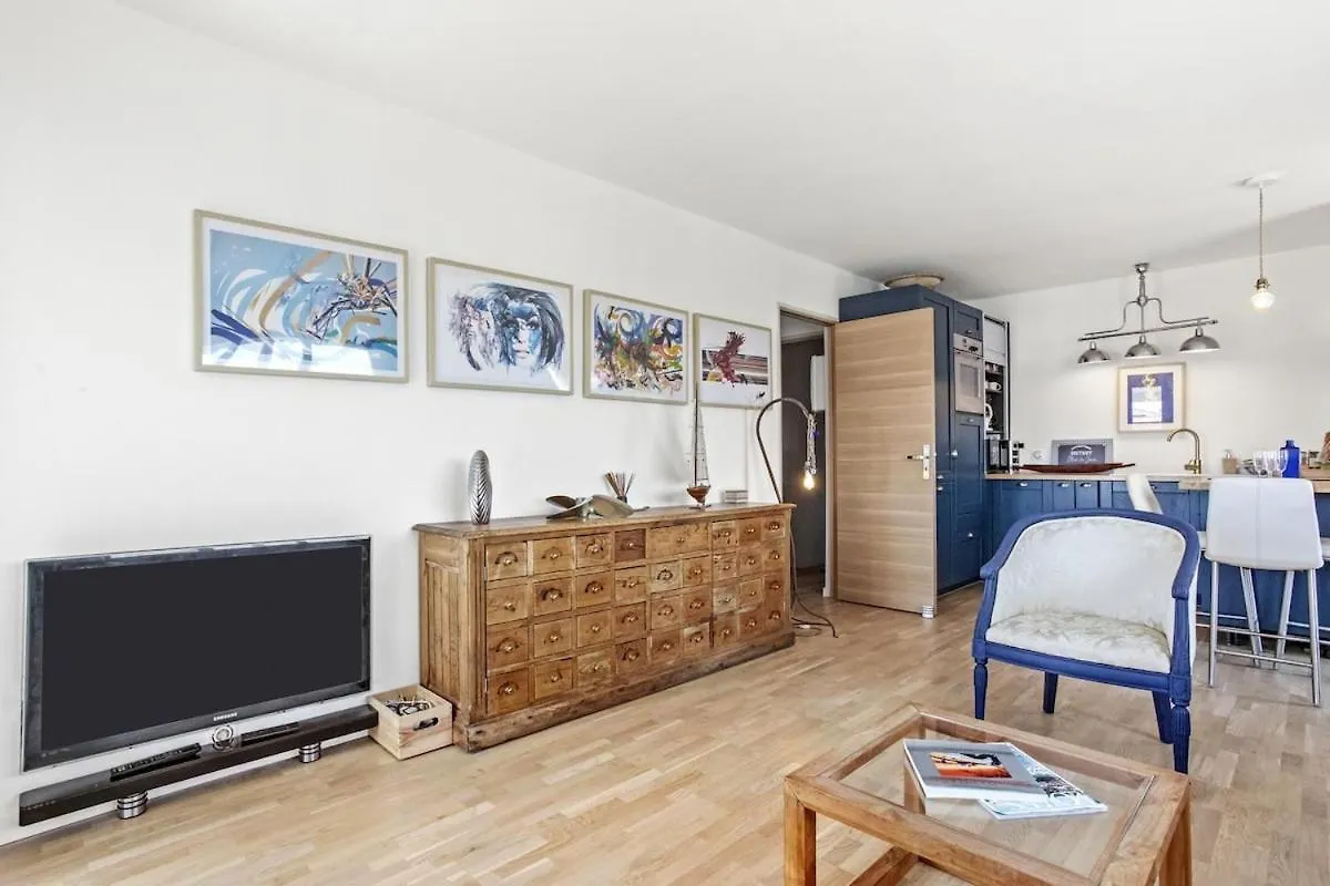 Centre-Ville-Proche Des Plages-Wifi-Clim Saint-Raphael  0*, Saint-Raphael (Var) France