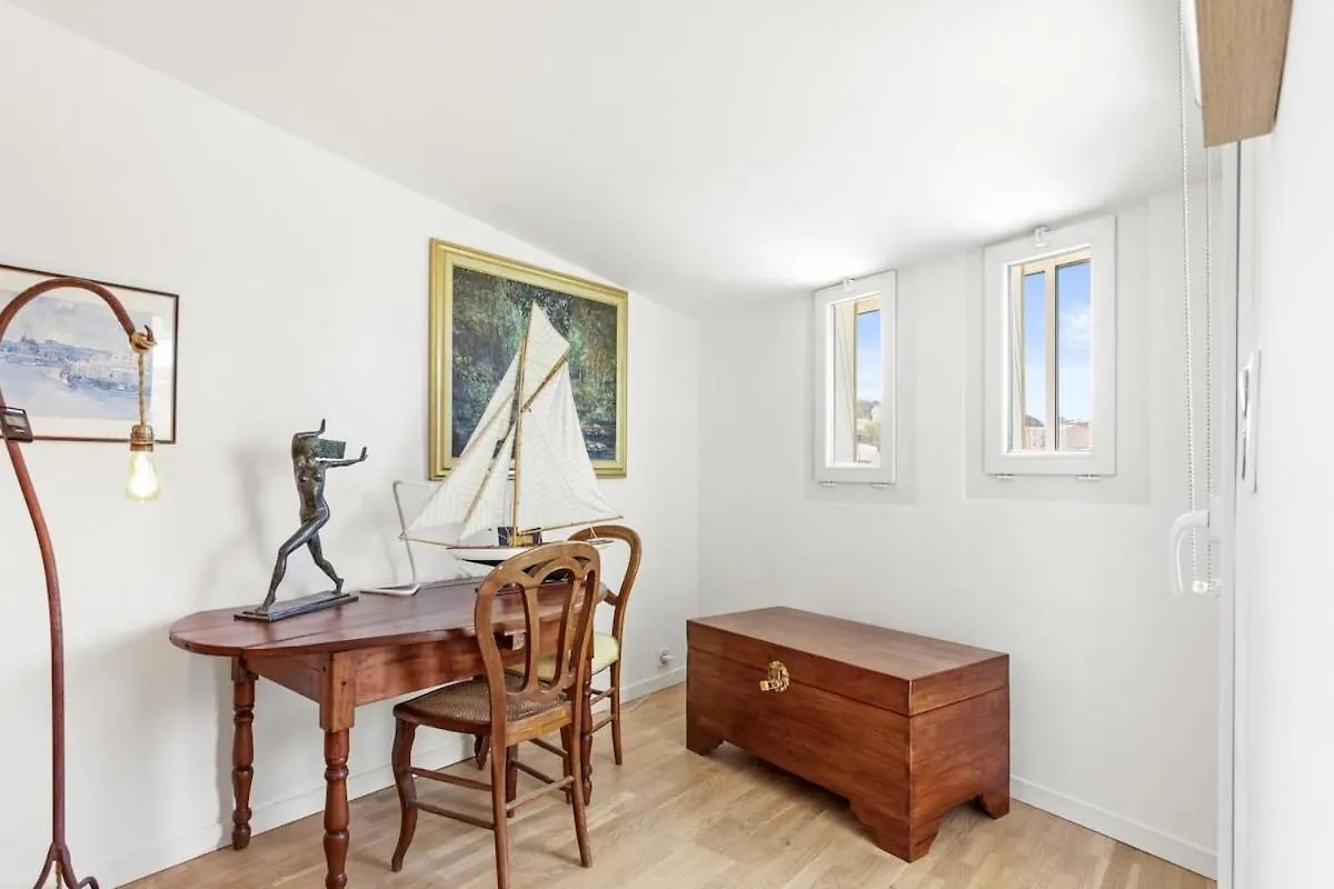 Centre-Ville-Proche Des Plages-Wifi-Clim Saint-Raphael  0*, Saint-Raphael (Var)